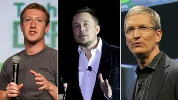 Elon Musk and Mark Zuckerberg think smartphones are on their way out. Tim Cook says they’re just getting better